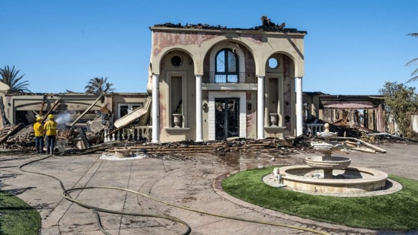 Kalifornische Villa am Rande des 10-Millionen-Dollar-Verkaufs durch Lauffeuer zerstört