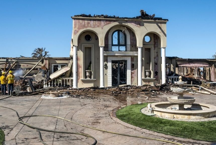 Kalifornische Villa am Rande des 10-Millionen-Dollar-Verkaufs durch Lauffeuer zerstört