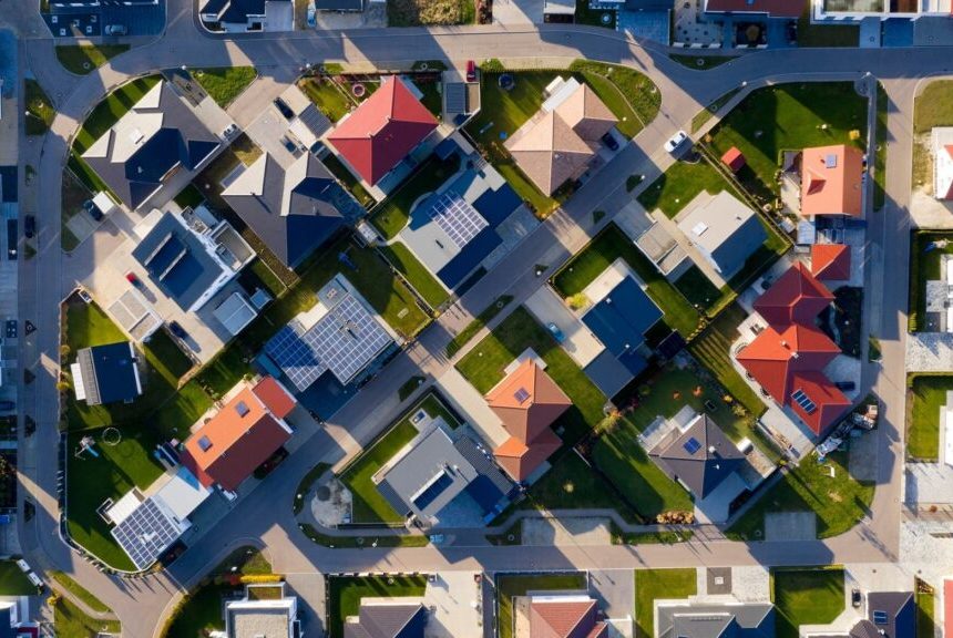 Die Verkäufe neuer Eigenheime stürzen im Juni um 8 % auf ein Zweijahrestief