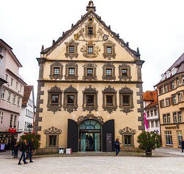 Was sind die Aufgaben eines Immobilienmaklers in Ravensburg?