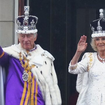 Der Erzbischof von Canterbury krönt König Karl III. im Vereinigten Königreich